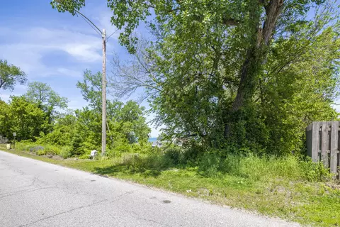 Exterior - 7710 Oak Ave, Gary, IN 46403 photo 5 of 7