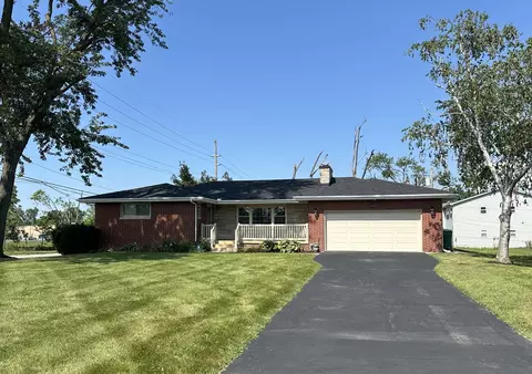 6092 Cleveland St, Merrillville, IN 46410