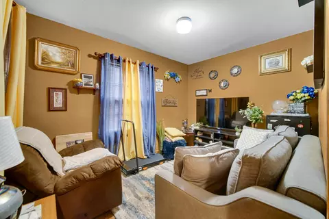 Living - 3529 Lincoln St, Gary, IN 46408 photo 3 of 3