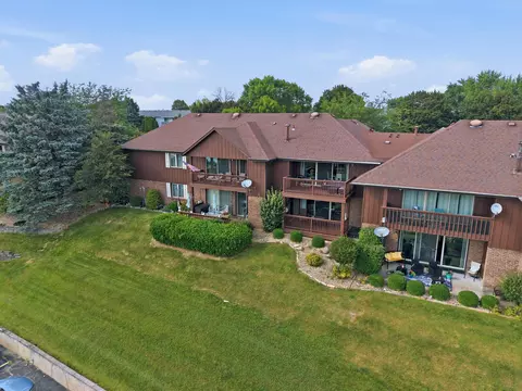 View/Area - 2529 E Lakeshore Dr #A-47, Crown Point, IN 46307 photo 4 of 7