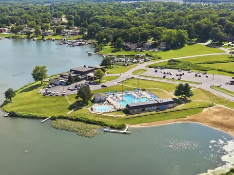 View/Area - 2529 E Lakeshore Dr #A-47, Crown Point, IN 46307 photo 6 of 7