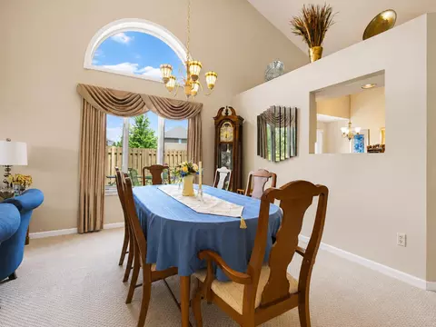Dining - 949 Cornwallis Ln, Munster, IN 46321 photo 2 of 3