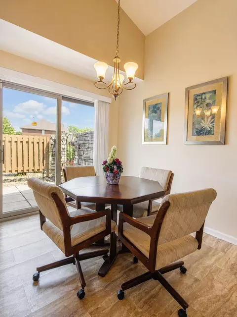 Dining - 949 Cornwallis Ln, Munster, IN 46321 photo 1 of 3