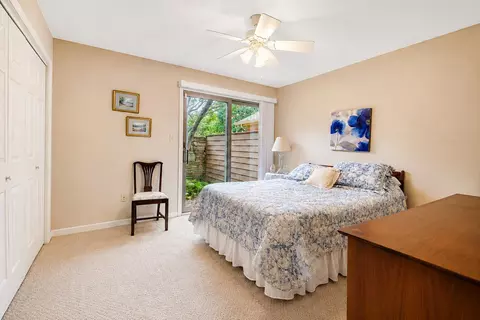 Bedroom - 949 Cornwallis Ln, Munster, IN 46321 photo 2 of 2