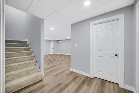 Entry Way - 310 Cornwall Cir, Munster, IN 46321 photo 1 of 1