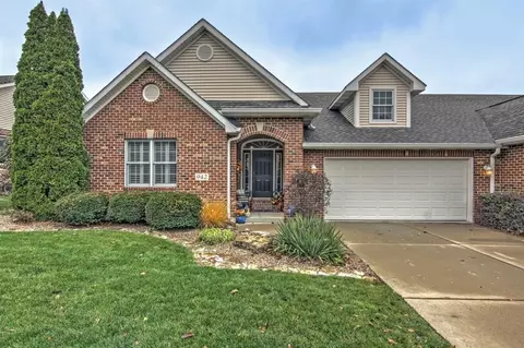 942 Ryan Ct, Crown Point, IN 46307