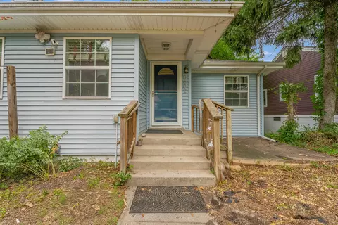 Exterior - 8602 Maple Ave, Gary, IN 46403 photo 3 of 16