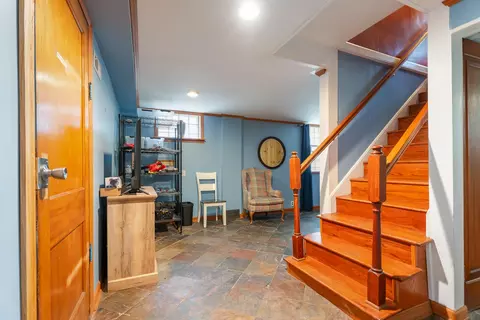 Entry Way - 8602 Maple Ave, Gary, IN 46403 photo 4 of 5