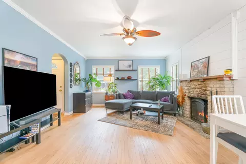 Living - 8602 Maple Ave, Gary, IN 46403 photo 2 of 3