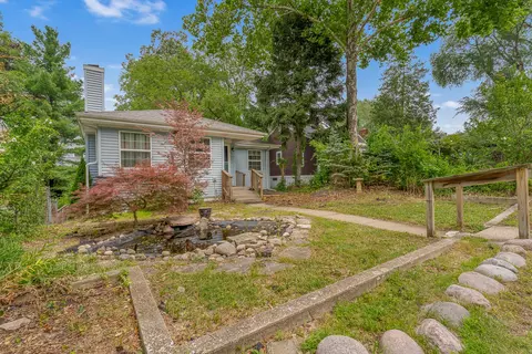 Exterior - 8602 Maple Ave, Gary, IN 46403 photo 2 of 16