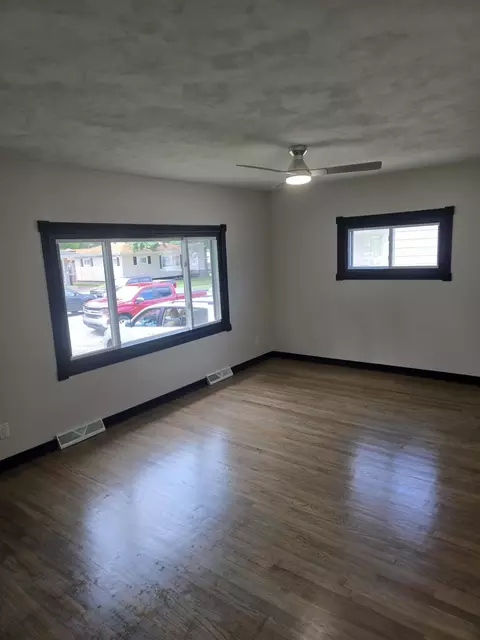Living - 4422 E 20th Ct, Gary, IN 46405 photo 3 of 3