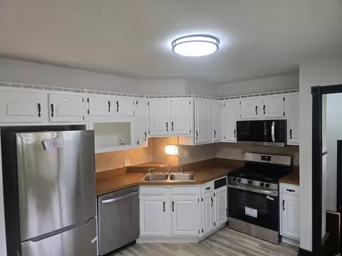 Kitchen - 4422 E 20th Ct, Gary, IN 46405 photo 1 of 1