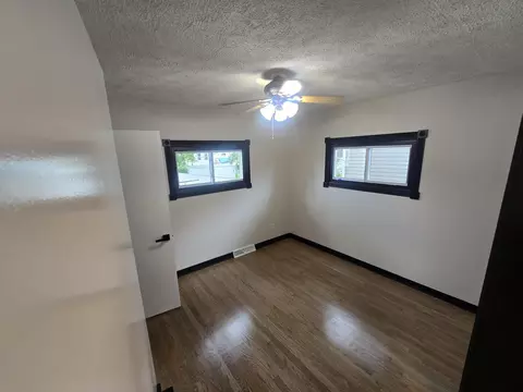 Bedroom - 4422 E 20th Ct, Gary, IN 46405 photo 2 of 3