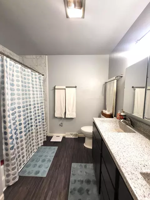 Bath - 268 S State Rd 2, Hebron, IN 46341 photo 2 of 6