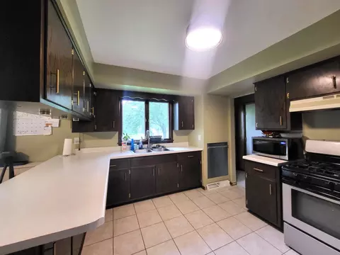 Kitchen - 268 S State Rd 2, Hebron, IN 46341 photo 2 of 6