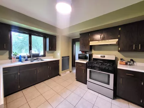 Kitchen - 268 S State Rd 2, Hebron, IN 46341 photo 6 of 6