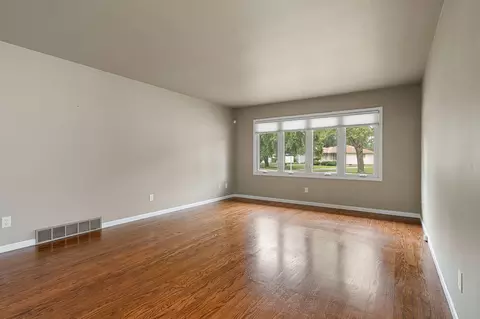 Living - 44 Timrick Dr, Munster, IN 46321 photo 2 of 3