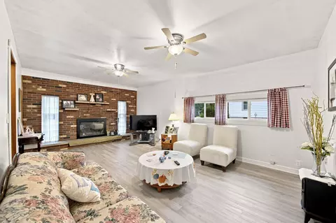 Living - 203 N Wiggs St, Griffith, IN 46319 photo 2 of 2
