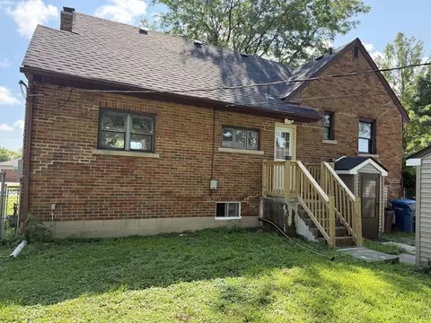 Exterior - 802 N Lafayette St, Griffith, IN 46319 photo 10 of 11