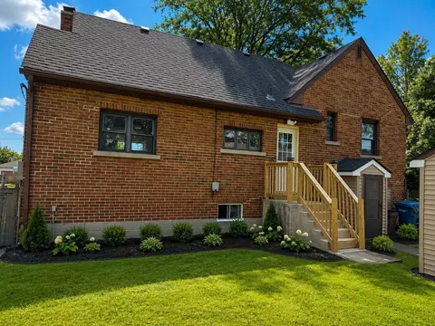 Exterior - 802 N Lafayette St, Griffith, IN 46319 photo 11 of 11