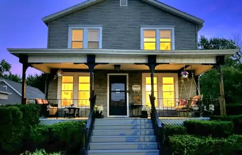 1924 Manhattan St, Michigan City, IN 46360