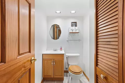 Bath - 3909 Brookside Dr, Crown Point, IN 46307 photo 2 of 2
