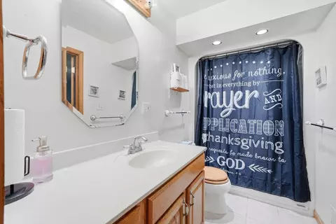 Bath - 3909 Brookside Dr, Crown Point, IN 46307 photo 1 of 2