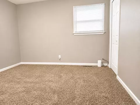 Bedroom - 4764 Ralston Pl, Griffith, IN 46319 photo 5 of 7