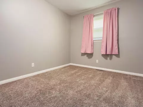 Bedroom - 4764 Ralston Pl, Griffith, IN 46319 photo 6 of 7