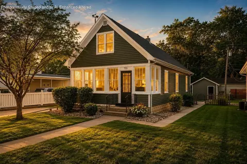 723 Lincoln St, Hobart, IN 46342