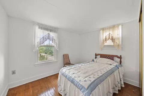 Bedroom - 6108 Hemlock Ave, Gary, IN 46403 photo 3 of 3