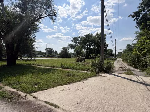 1114 W 25th Ave, Gary, IN 46407 photo 5