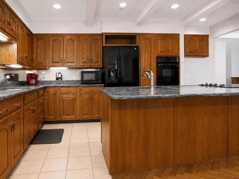 Kitchen - 720-730 Roy St, Dyer, IN 46311 photo 5 of 6