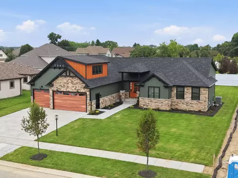 Exterior - 7342 Brookhaven Dr, Crown Point, IN 46307 photo 2 of 7