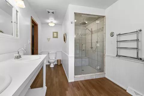 Bath - 6234 E 109th Ave, Crown Point, IN 46307 photo 2 of 4