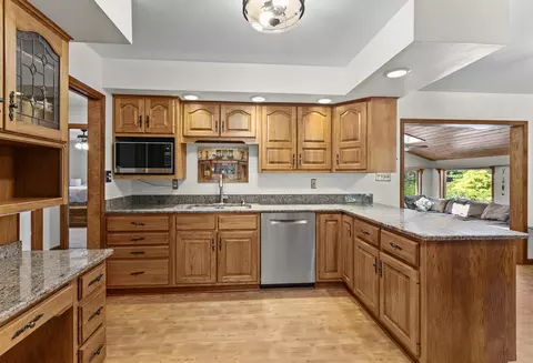 Kitchen - 6234 E 109th Ave, Crown Point, IN 46307 photo 2 of 4