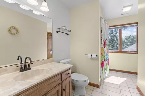 Bath - 6234 E 109th Ave, Crown Point, IN 46307 photo 4 of 4