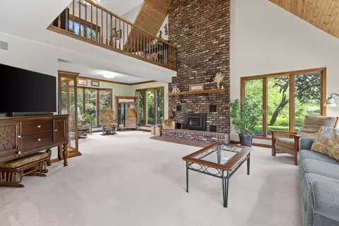 Living - 6234 E 109th Ave, Crown Point, IN 46307 photo 1 of 2