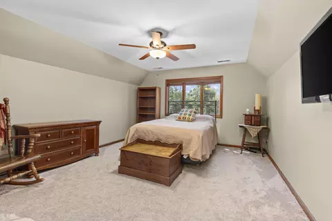 Bedroom - 6234 E 109th Ave, Crown Point, IN 46307 photo 2 of 2