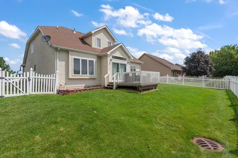 Exterior - 7241 E 104th Pl, Crown Point, IN 46307 photo 5 of 6