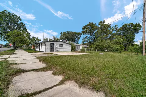 Exterior - 2101 Chase St, Gary, IN 46404 photo 4 of 5