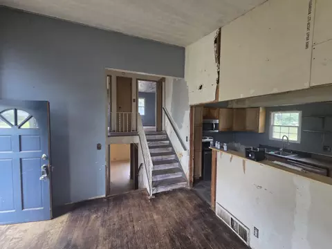 Entry Way - 5012 Arthur St, Gary, IN 46408 photo 1 of 1