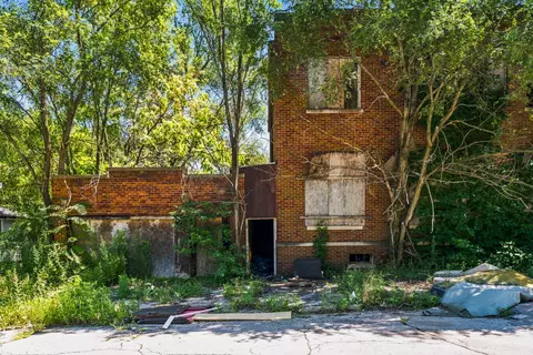 Exterior - 400 E 41st Ave, Gary, IN 46409 photo 1 of 3