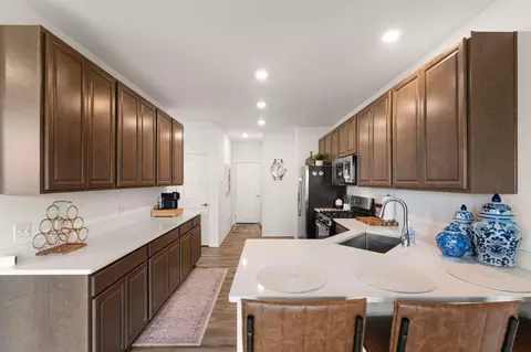 Kitchen - 1762 E 110th Pl, Crown Point, IN 46307 photo 4 of 7
