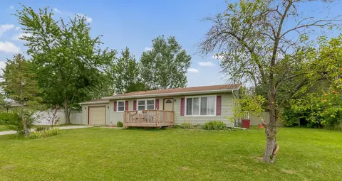 4838 N Clover Ln, Michigan City, IN 46360
