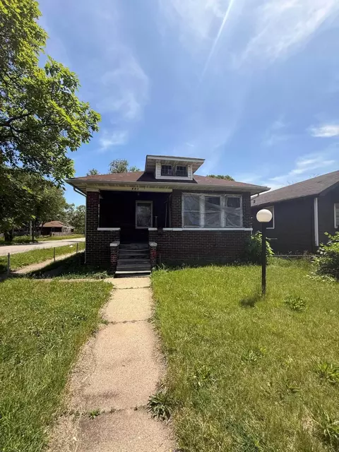 801 Tennessee St, Gary, IN 46402 photo 2