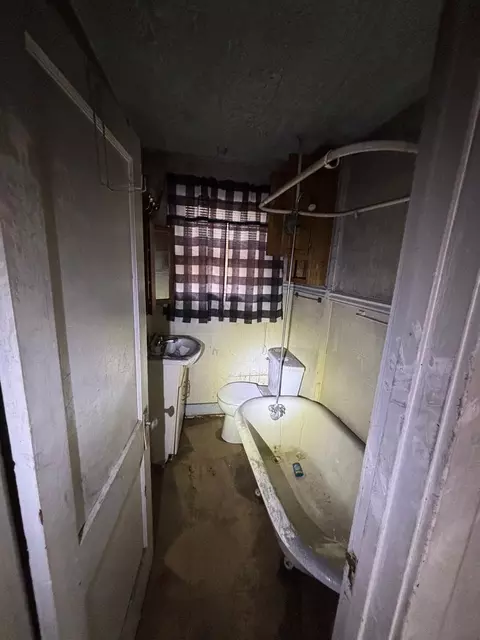 801 Tennessee St, Gary, IN 46402 photo 9