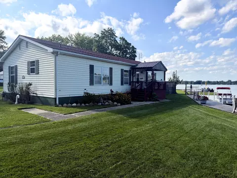 11612 W South Park Rd, Kewanna, IN 46939