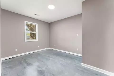 Bedroom - 19 E 36th Pl, Hobart, IN 46342 photo 1 of 2