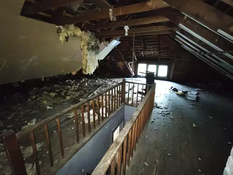 Entry Way - 708 Harrison St, Gary, IN 46402 photo 10 of 11
